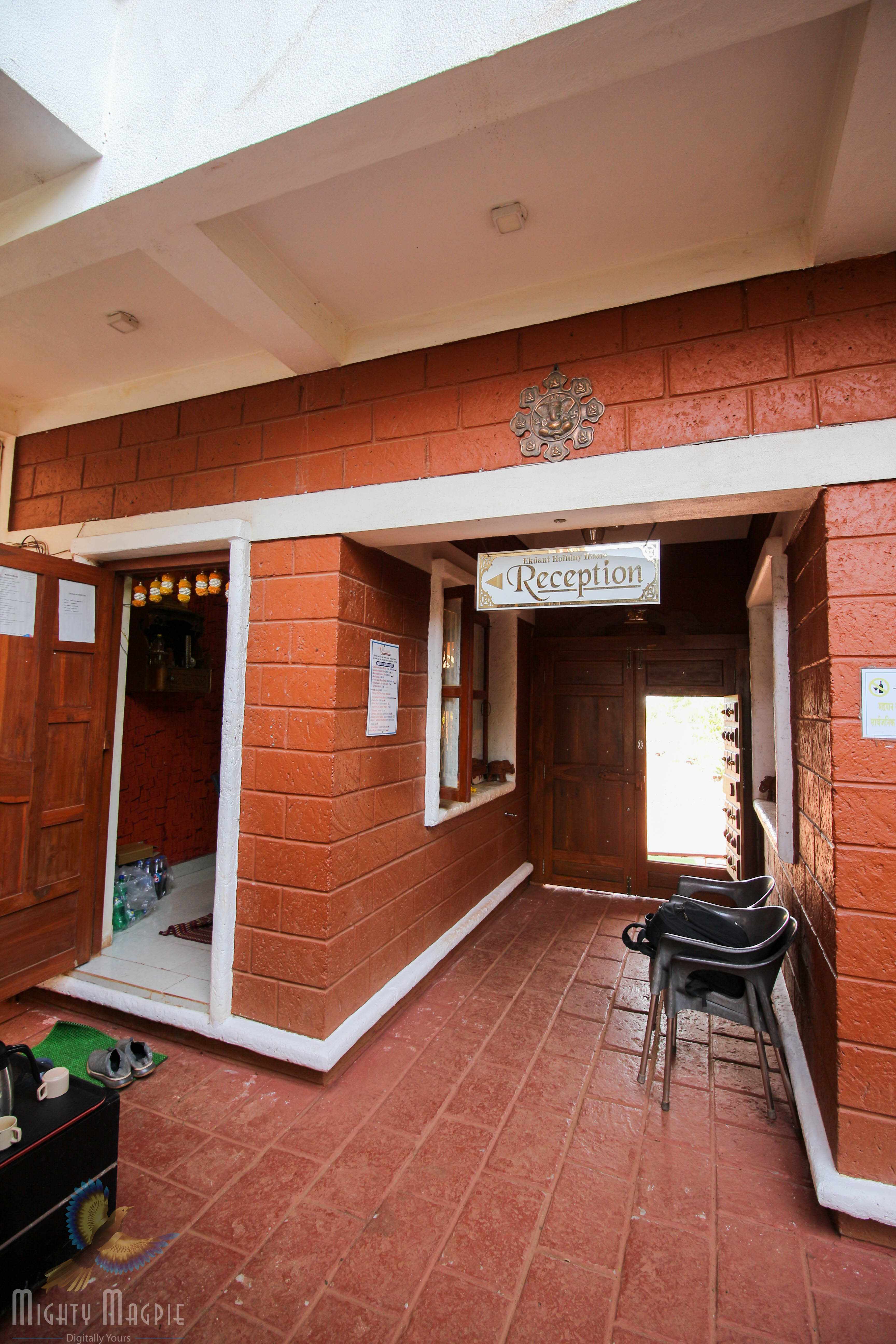 Redstone Deluxe Family Room, Ganpatipule photo 5