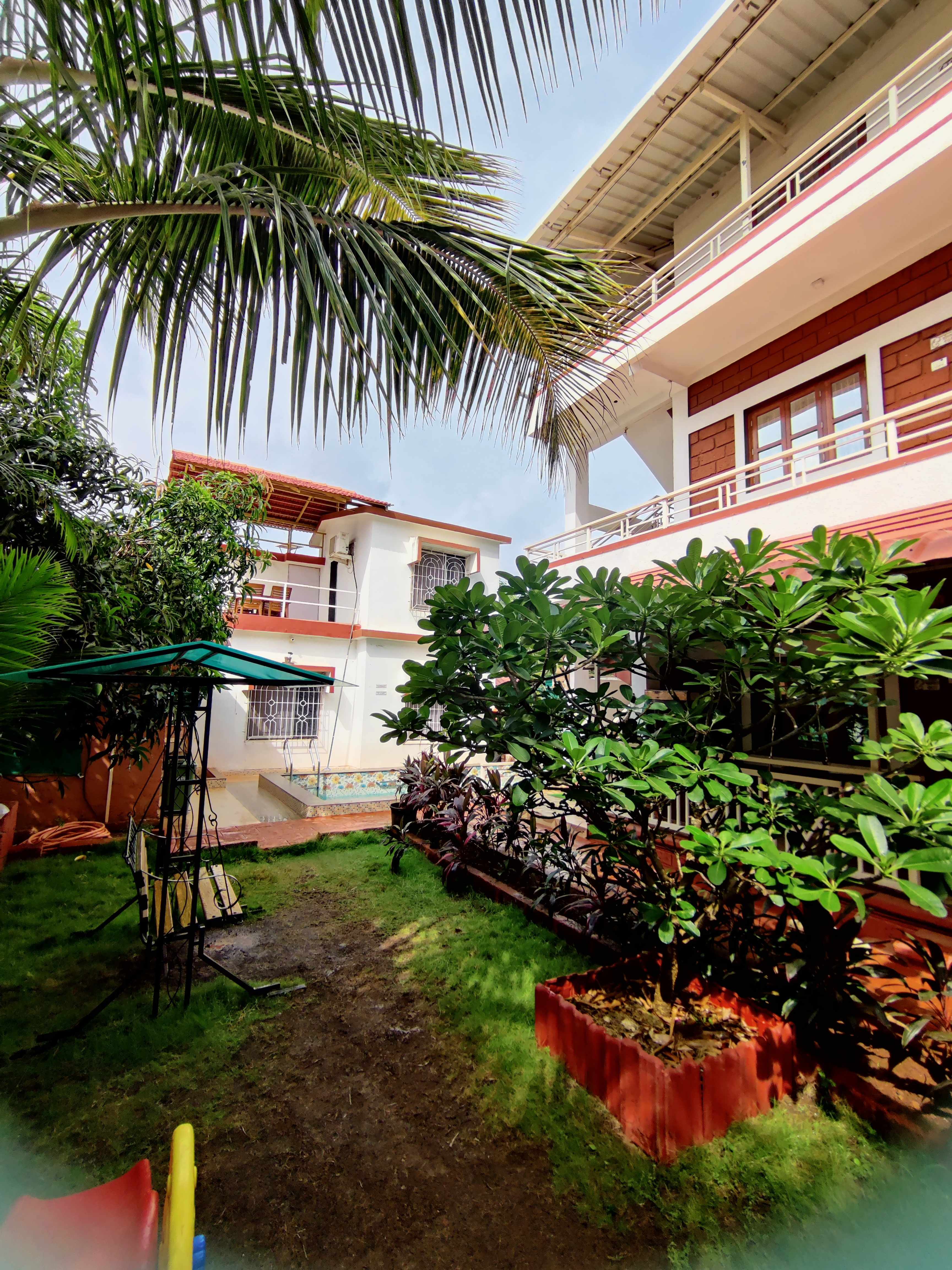 Redstone House Budget Deluxe Room, Ganpatipule photo 4